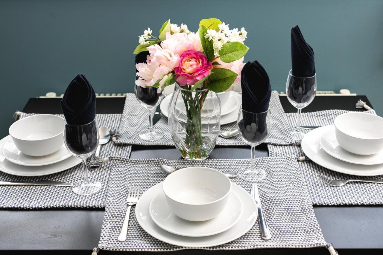 Lovely Brighton Apartments Moments Away From Royal Pavilion Екстериор снимка